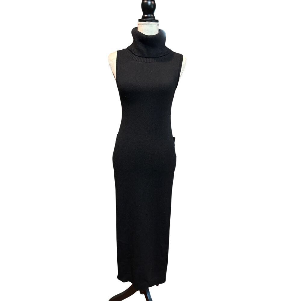 Black Love Token Turtleneck Sleeveless Maxi Dress